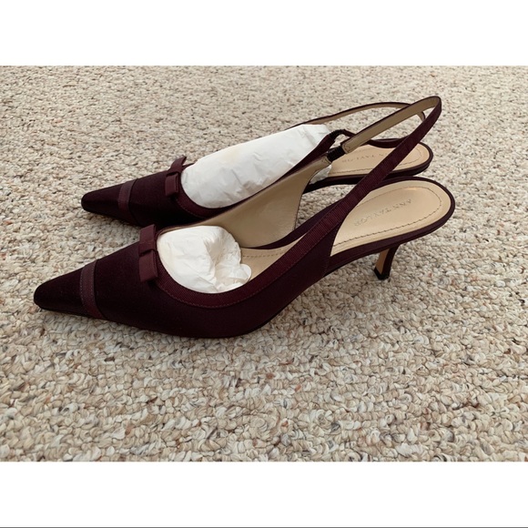 Ann Taylor Burgundy Pumps - Picture 2 of 2